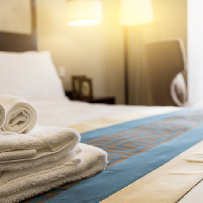 Shopping Guide: Questions to Ask When Shopping for Your Guest Bedroom