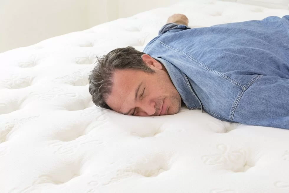 man-on-mattress-mattress360
