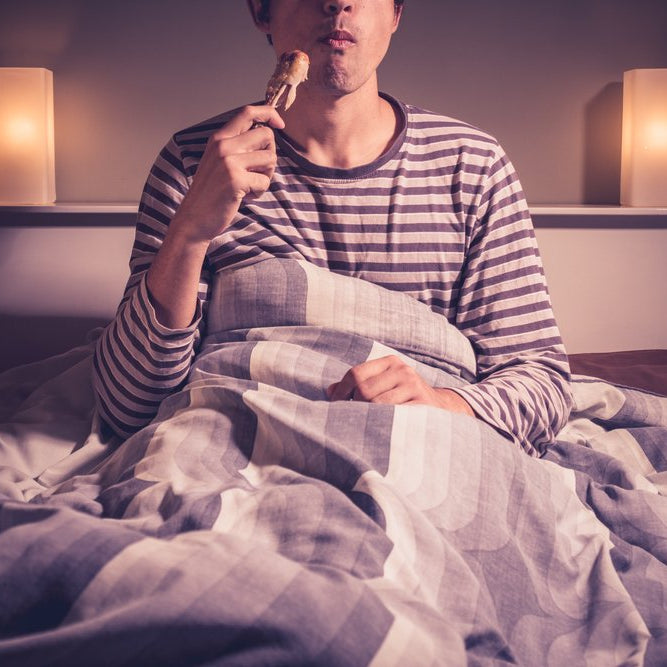 3 Reasons Why You Shouldn’t Eat in Bed